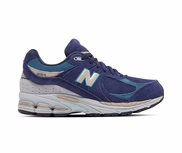 New Balance 2002R Crew Night Tide