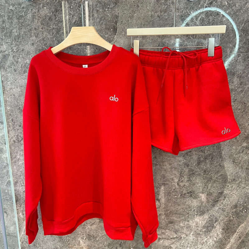 Conjunto Alo Yoga