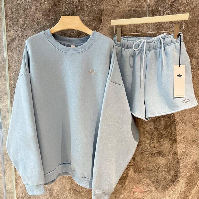 Conjunto Alo Yoga