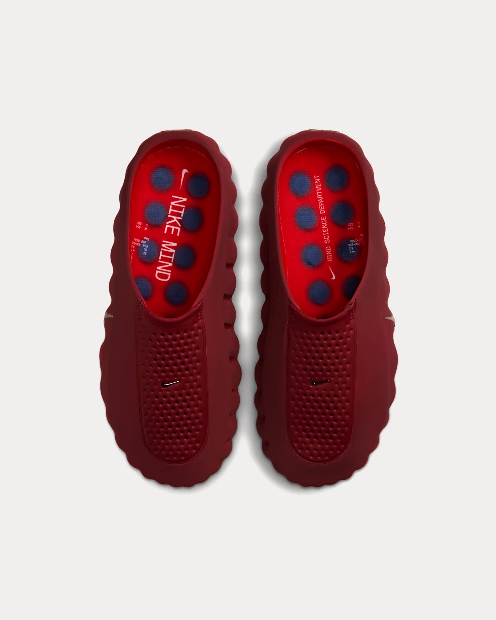 nike-mind-001-TeamRed_UniversityRed_MidnightNavy_Chrome-mules-2_1600x2000
