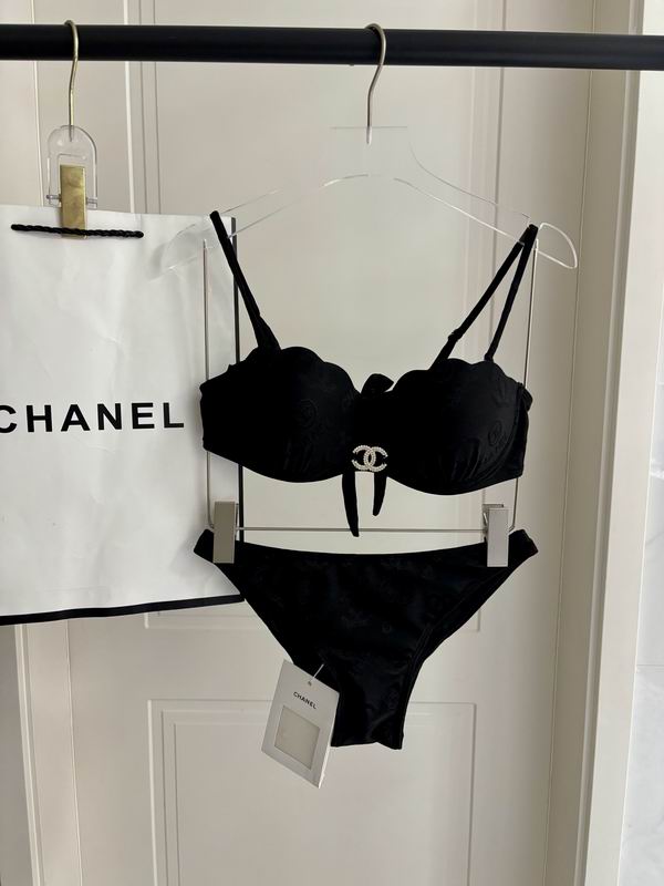 Bikini Chanel