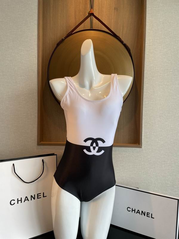 Bikini Chanel